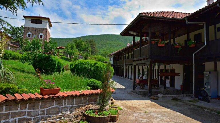 Град Чипровци – красиви килими и много история Град Чипровци