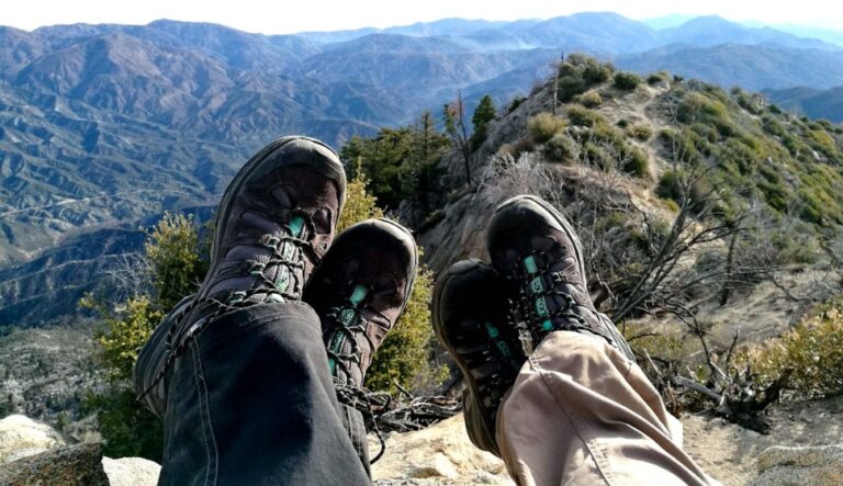 Лекота срещу стабилност – кое е по-важно при избора на туристически обувки?